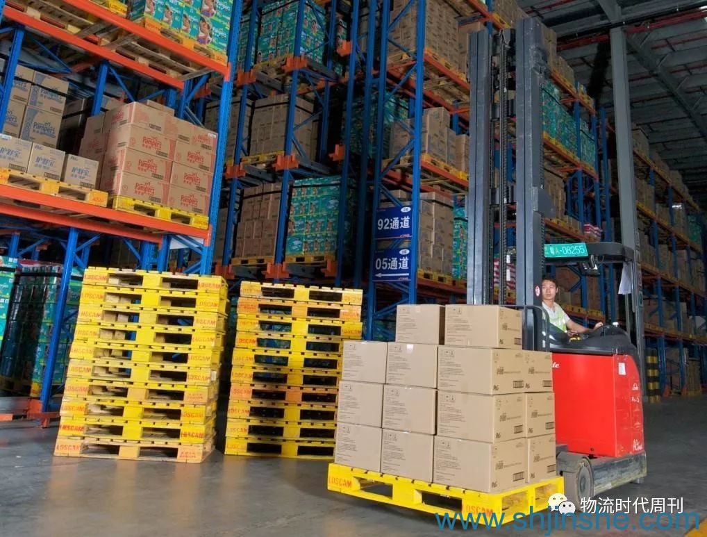 木箱,木箱包裝,木箱廠,免熏蒸木箱,免檢木箱,出口木箱,上海木箱,上海木箱包裝,托盤(pán),二手托盤(pán)